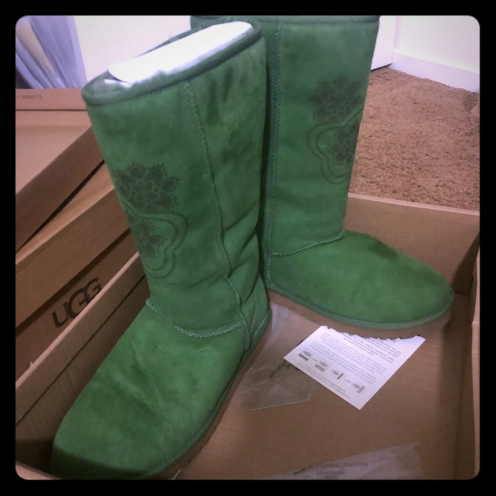 Kimono Ugg boots